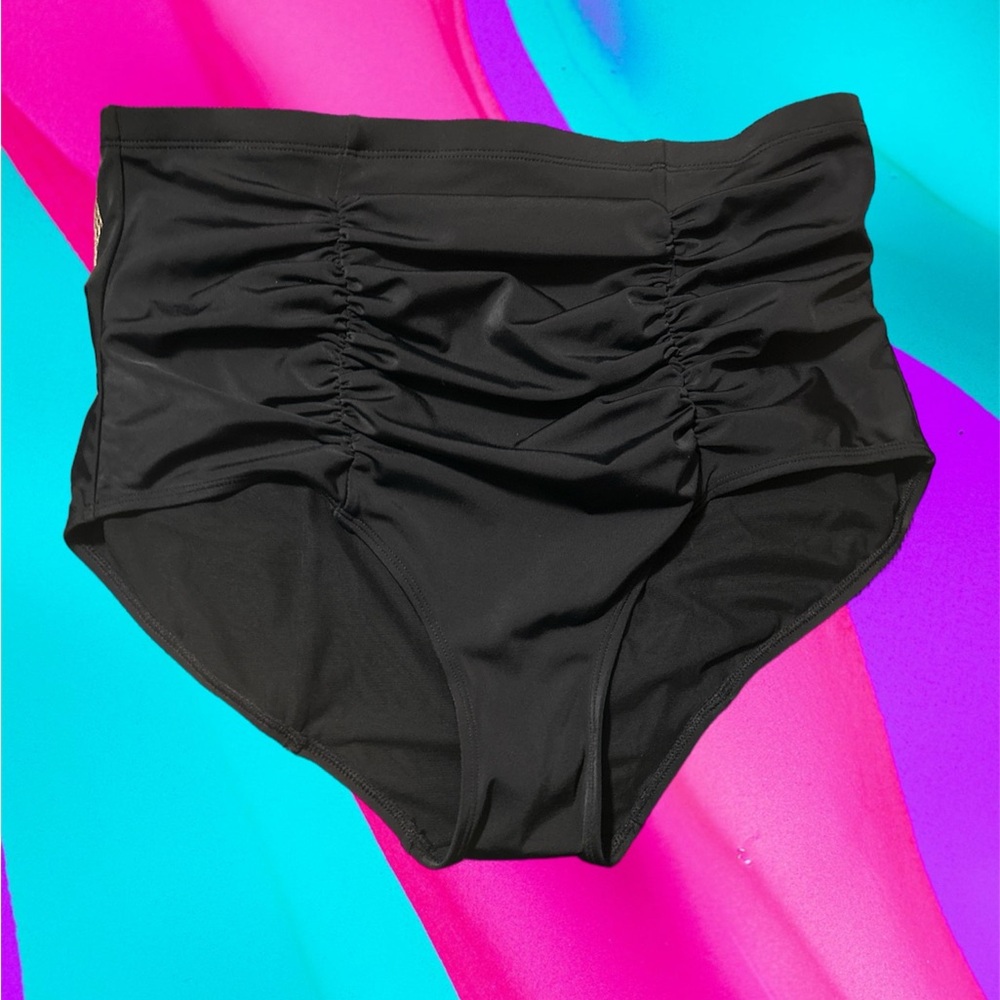 🆕 Torrid High Rise Tummy Control Black Ruched Swim Bathing Suit Bottom 1X💕